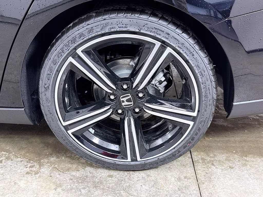 2026 Crystal Black Pearl Honda Accord SE FWD Sedan