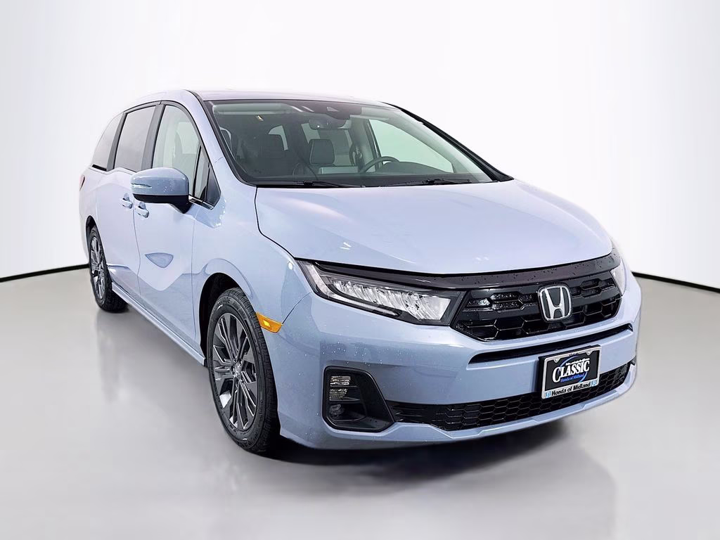 2026 Honda Odyssey Touring's photo