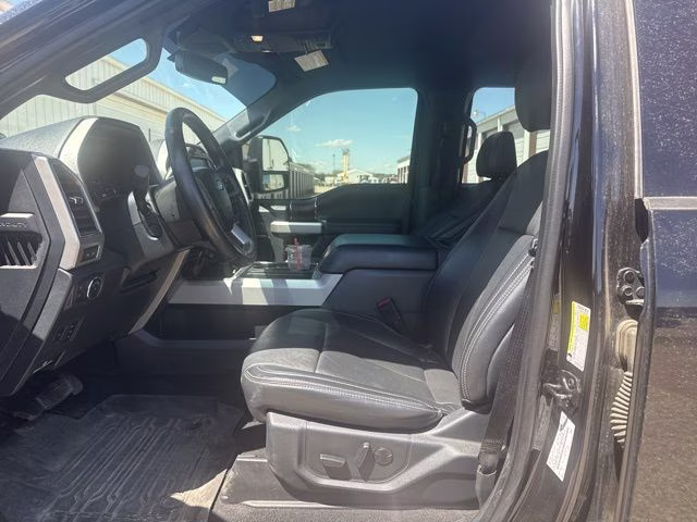 2022 Black Ford Super Duty F-350 SRW Lariat 4X4 Truck