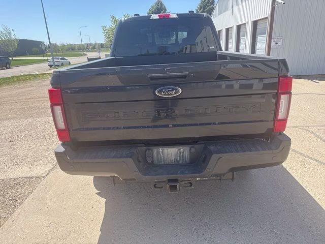 2022 Black Ford Super Duty F-350 SRW Lariat 4X4 Truck