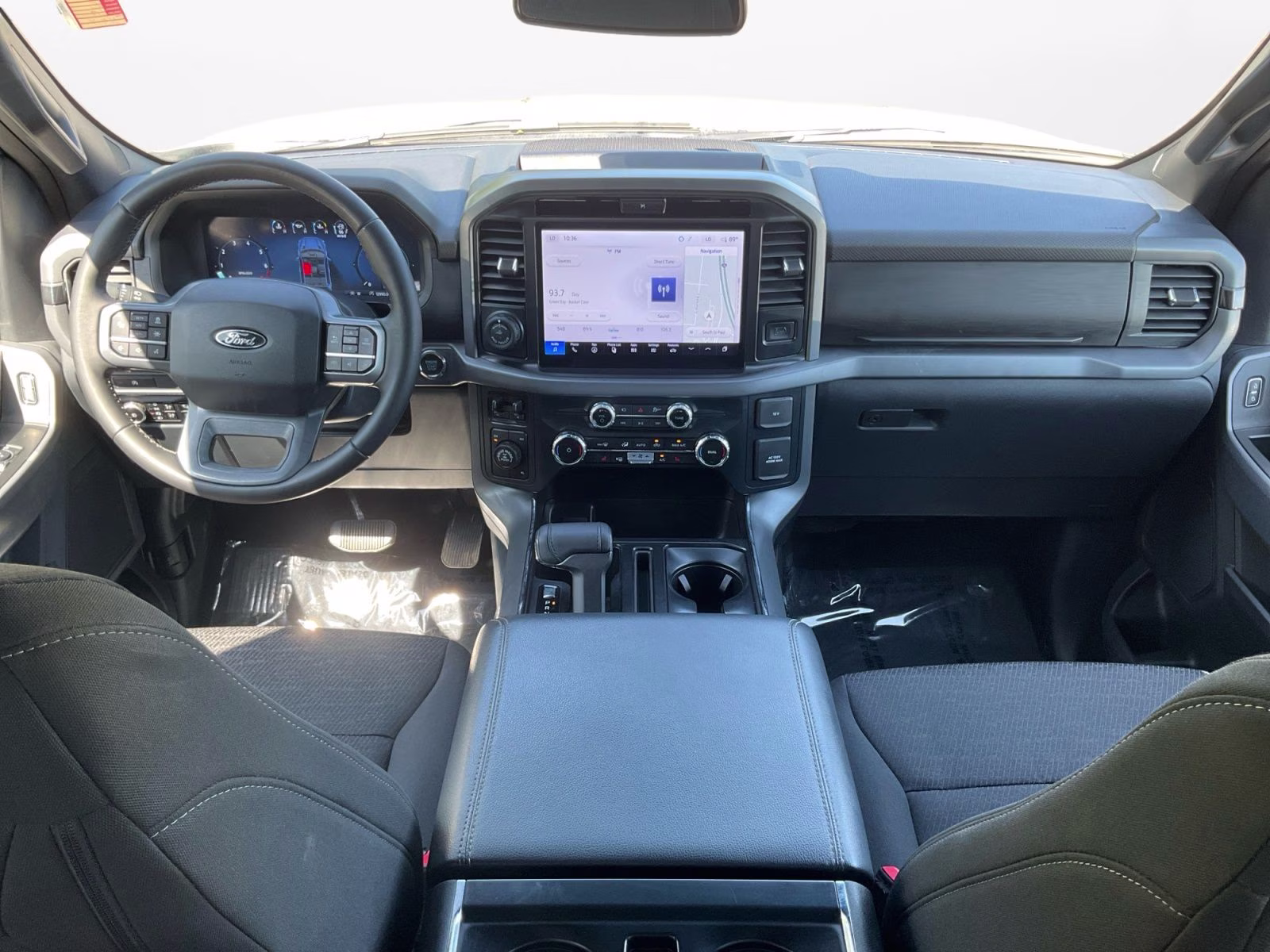2025 White Ford F-150 XLT 4X4 Truck