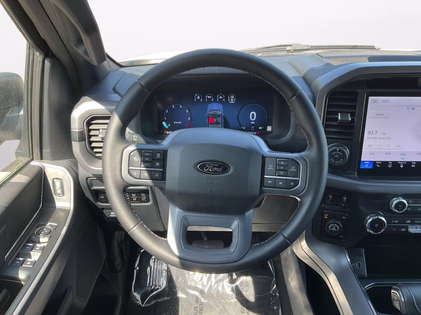 2025 White Ford F-150 XLT 4X4 Truck