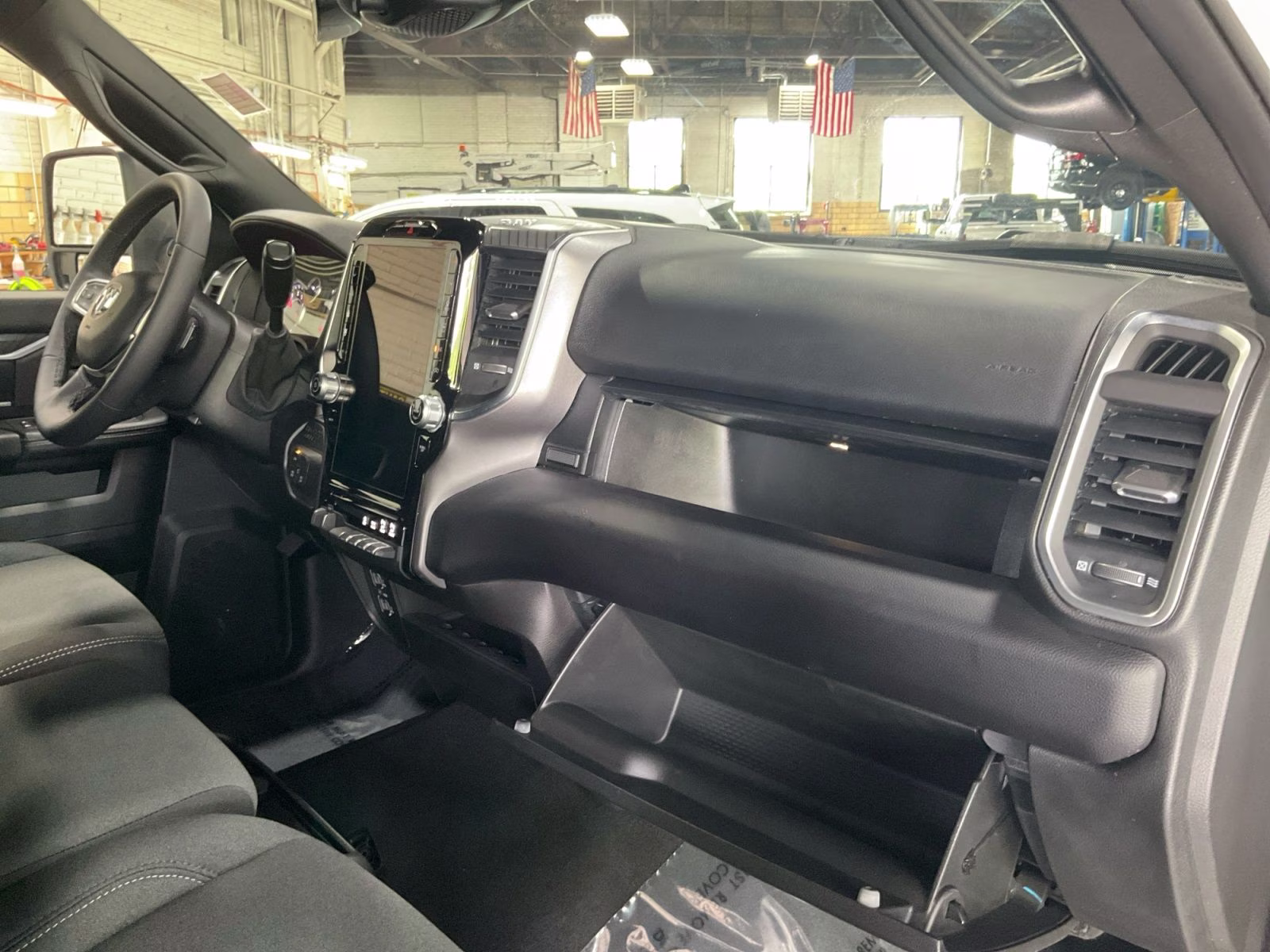 2025 Bright White Clearcoat Ram 2500 Big Horn 4X4 Truck