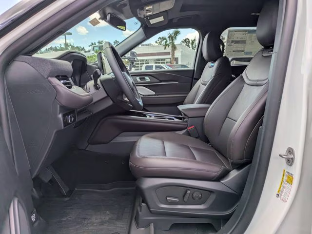 2026 White Ford Explorer Platinum RWD SUV