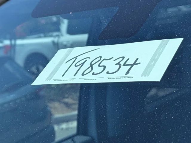 2026 Oxford White Ford Super Duty F-250 SRW LARIAT 4X4 Truck