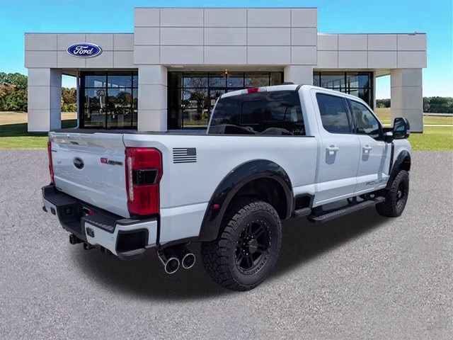 2026 Oxford White Ford Super Duty F-250 SRW LARIAT 4X4 Truck