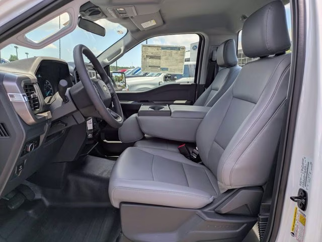 2026 Oxford White Ford F-150 XL 4X4 Truck