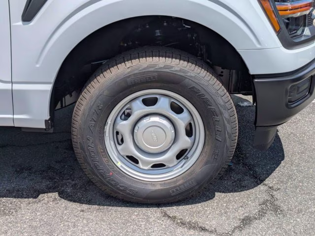 2026 Oxford White Ford F-150 XL 4X4 Truck