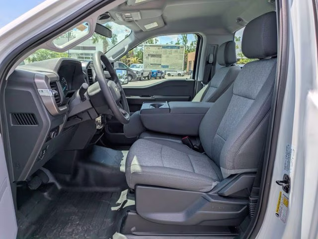 2026 Oxford White Ford F-150 XL 4X4 Truck