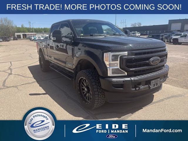 2022 Black Ford Super Duty F-350 SRW Lariat 4X4 Truck