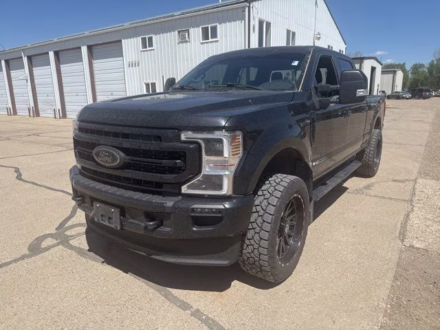 2022 Black Ford Super Duty F-350 SRW Lariat 4X4 Truck