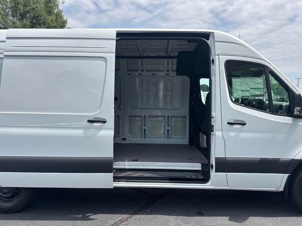 2025 Arctic Mercedes-Benz Sprinter 2500 Cargo 170 WB RWD Van