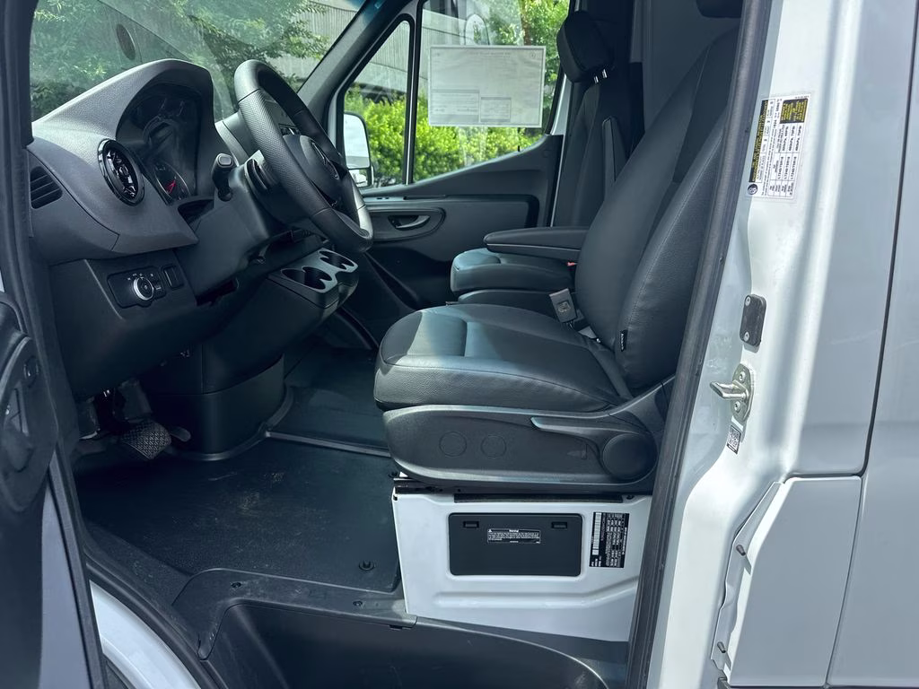 2025 Arctic Mercedes-Benz Sprinter 2500 Cargo 170 WB RWD Van