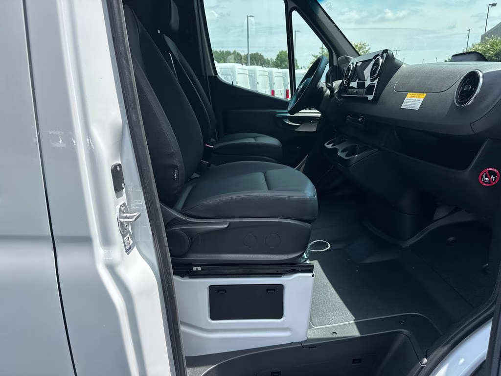 2026 Arctic Mercedes-Benz Sprinter 2500 Cargo 170 WB RWD Van