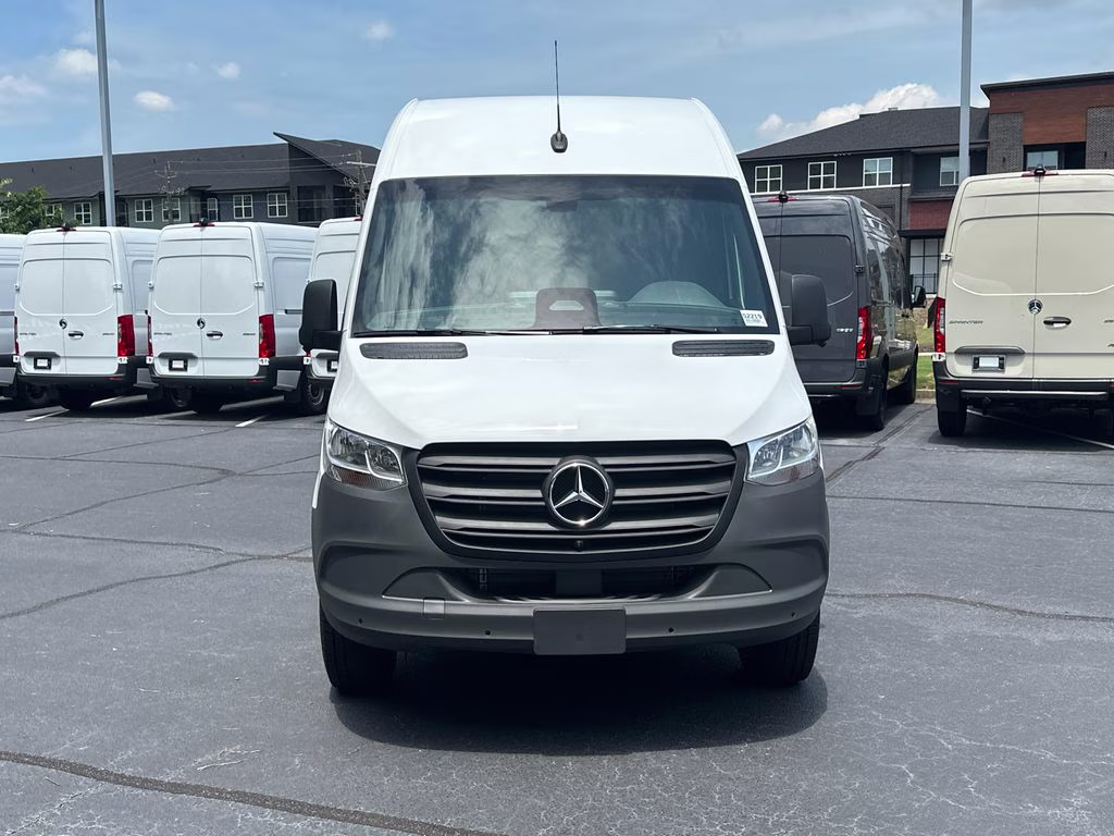 2026 Arctic Mercedes-Benz Sprinter 2500 Cargo 170 WB RWD Van