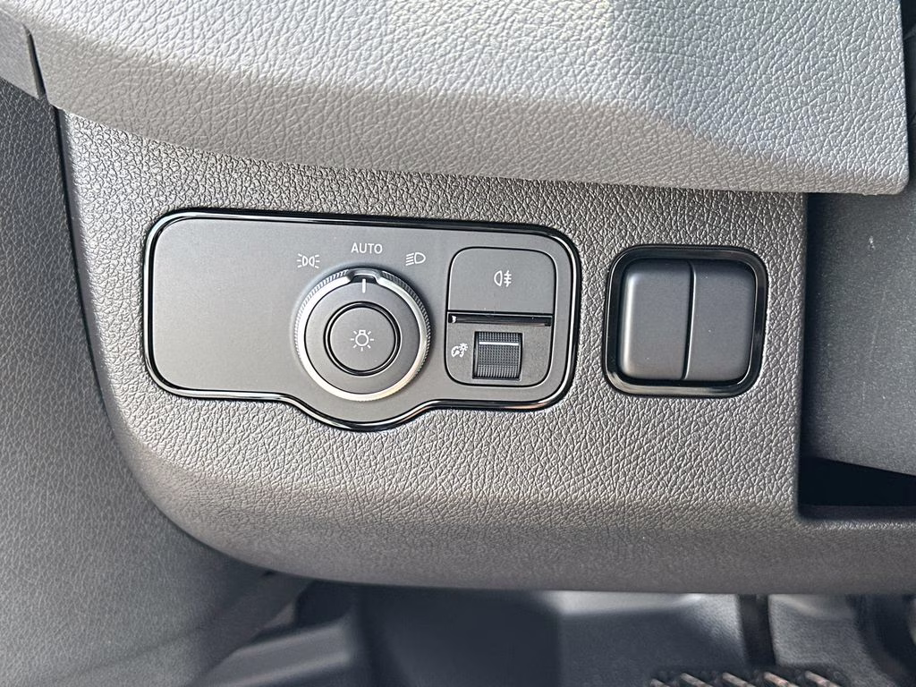 2026 Arctic Mercedes-Benz Sprinter 2500 Cargo 170 WB RWD Van