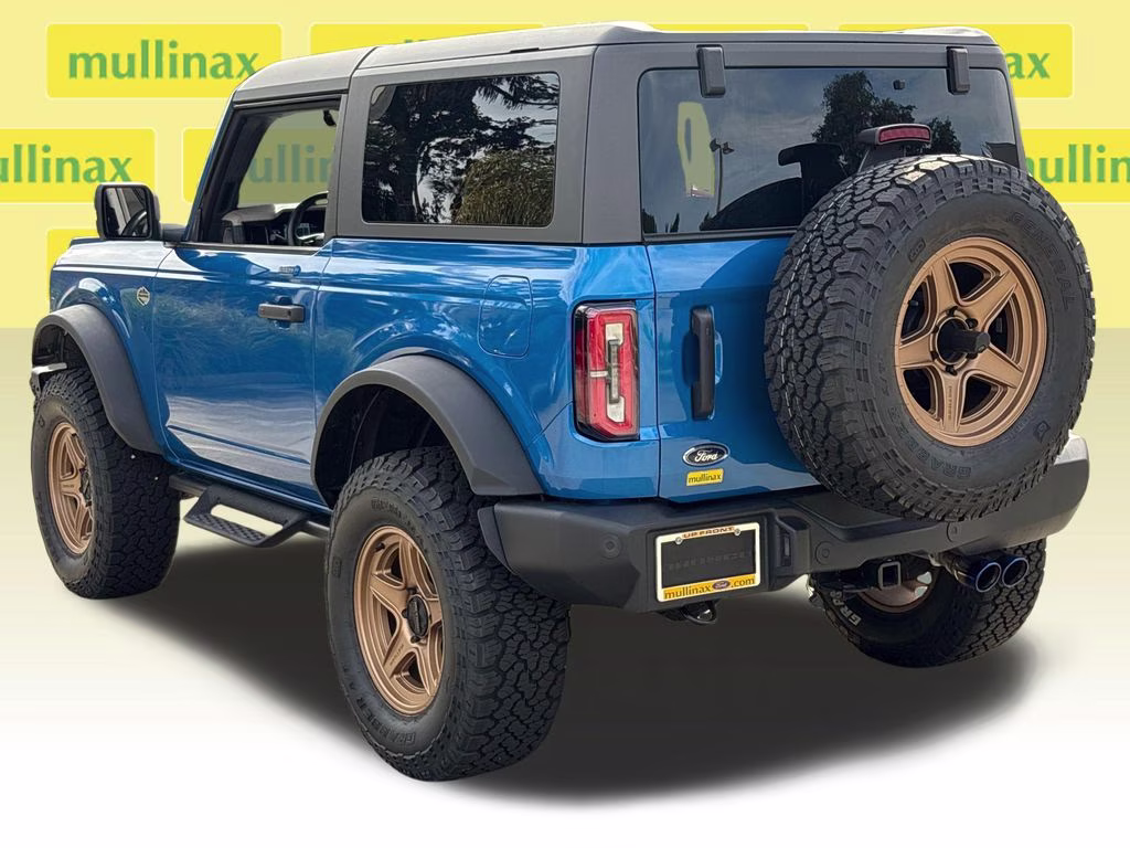2023 Velocity Blue Metallic Ford Bronco Wildtrak 4X4 SUV