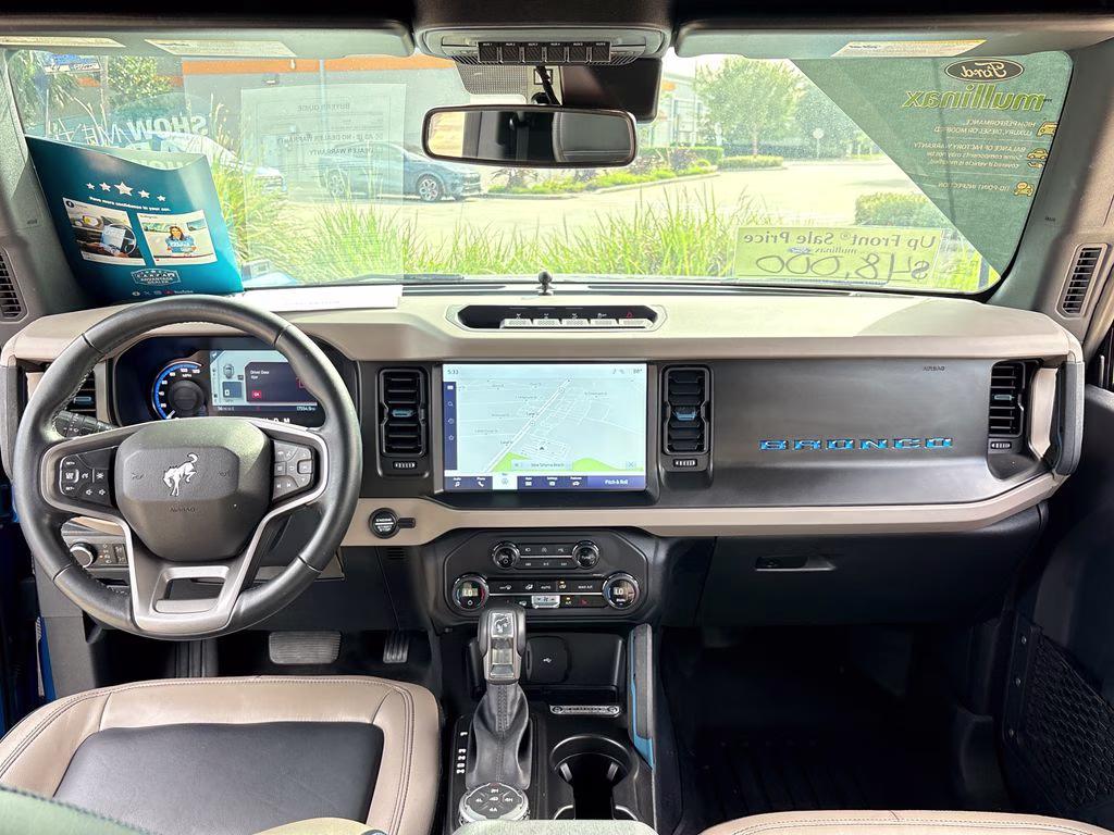 2023 Velocity Blue Metallic Ford Bronco Wildtrak 4X4 SUV