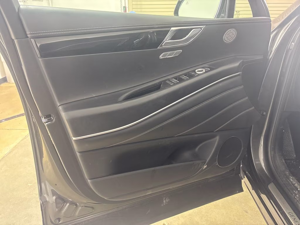 2025 Makalu Gray Genesis GV80 2.5T AWD SUV