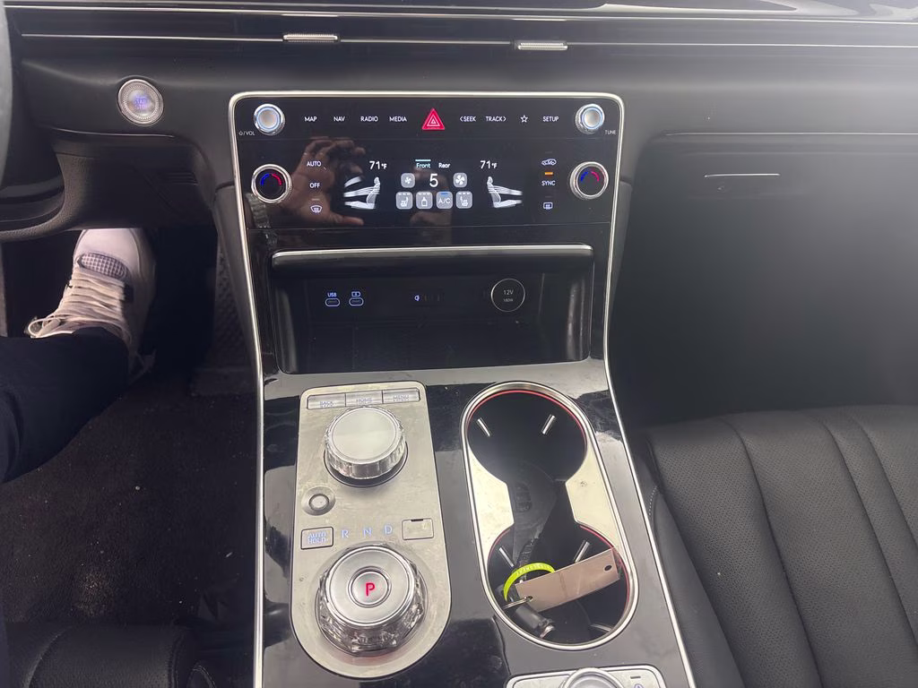 2025 Makalu Gray Genesis GV80 2.5T AWD SUV