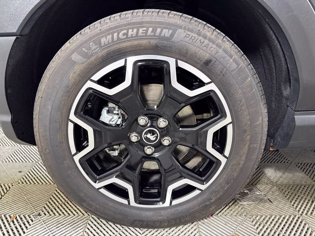 2025 Shadow Black Ford Bronco Sport Outer Banks 4X4 SUV