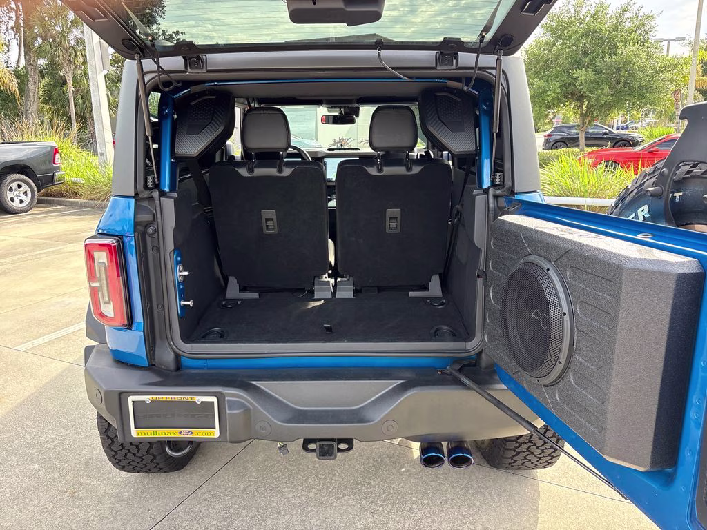 2023 Velocity Blue Metallic Ford Bronco Wildtrak 4X4 SUV