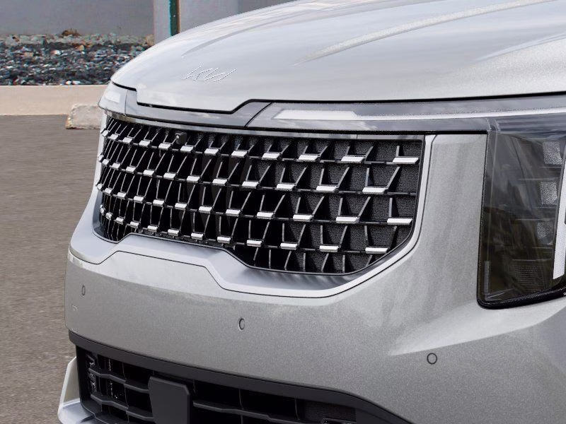 2026 Ivory Silver Kia Carnival Hybrid SX FWD Van