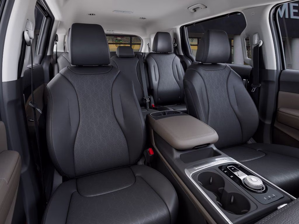 2026 Aurora Black Pearl Kia Carnival Hybrid EX FWD Van