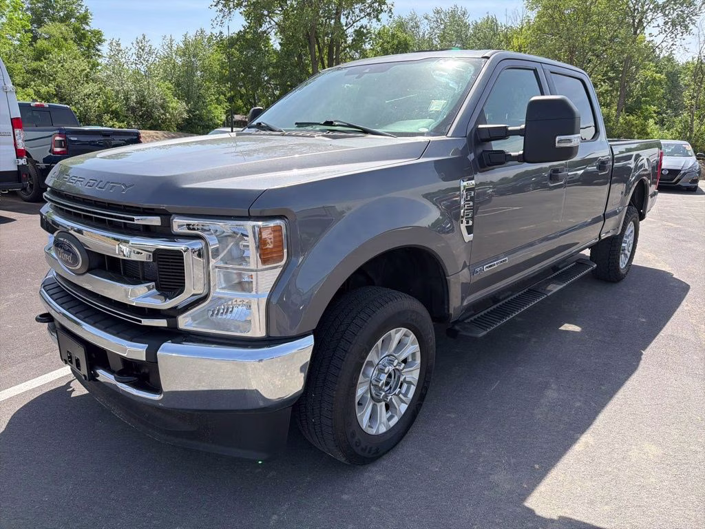 2022 Ford F-250 XLT 4x4 Crew Cab 6-3/4' Box's photo