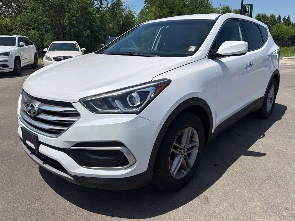 2018 Pearl White Hyundai Santa Fe Sport 2.4 Base FWD SUV