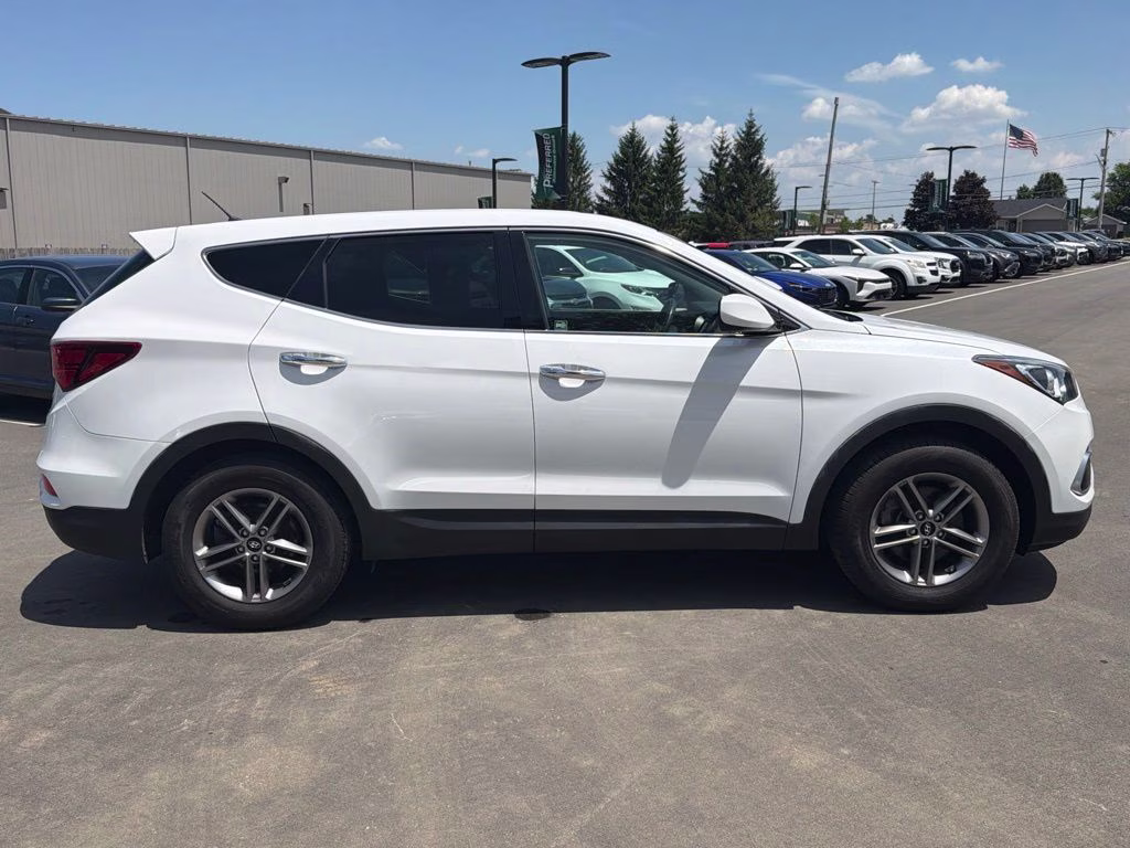 2018 Pearl White Hyundai Santa Fe Sport 2.4 Base FWD SUV
