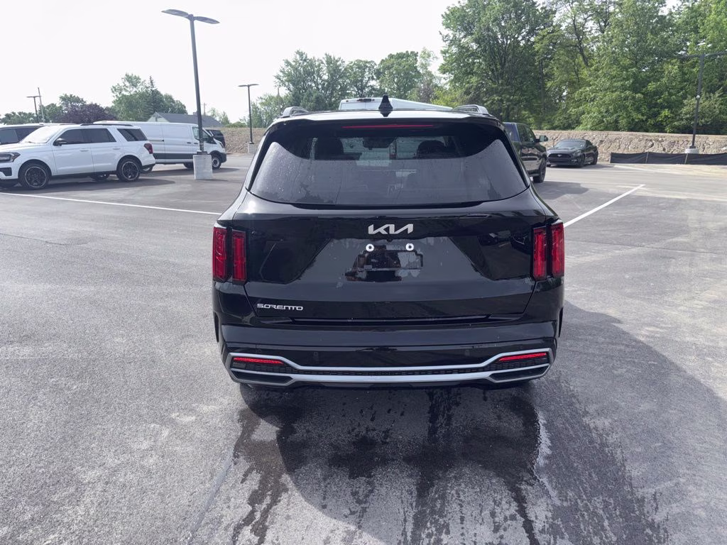 2023 Ebony Black Kia Sorento SX FWD SUV