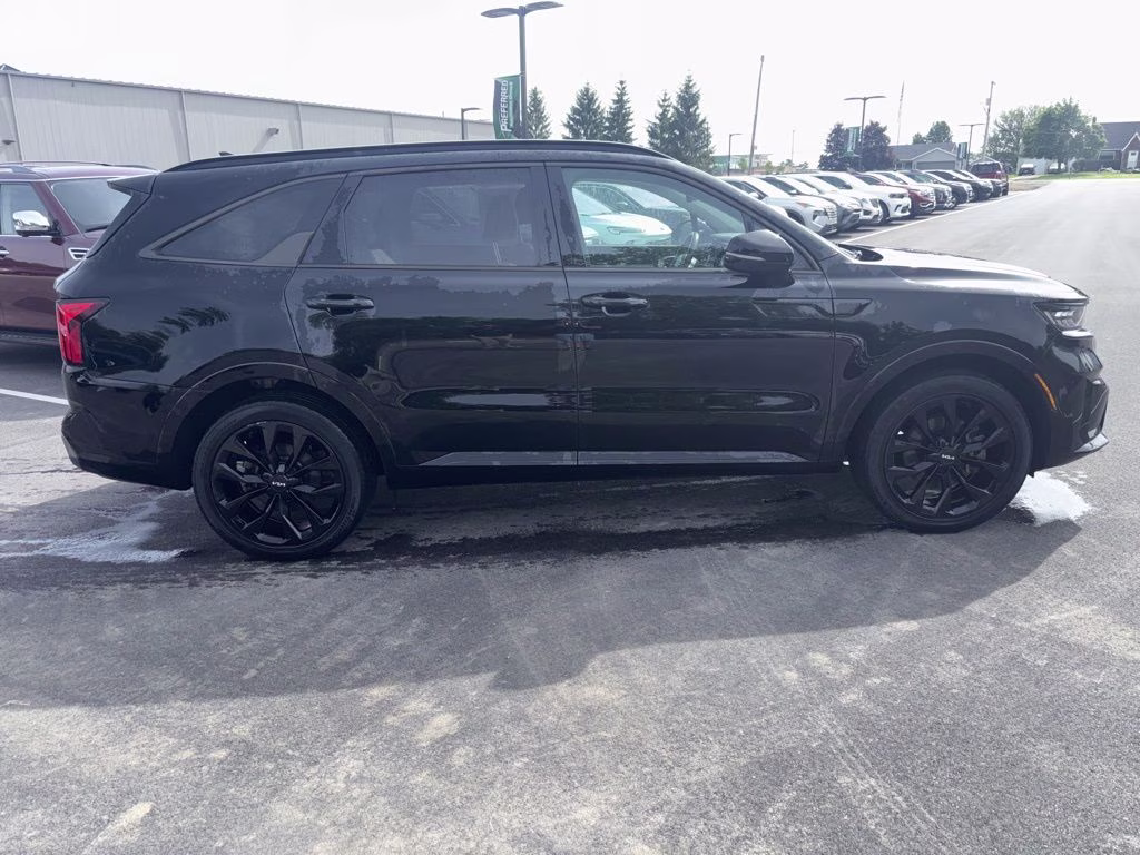 2023 Ebony Black Kia Sorento SX FWD SUV
