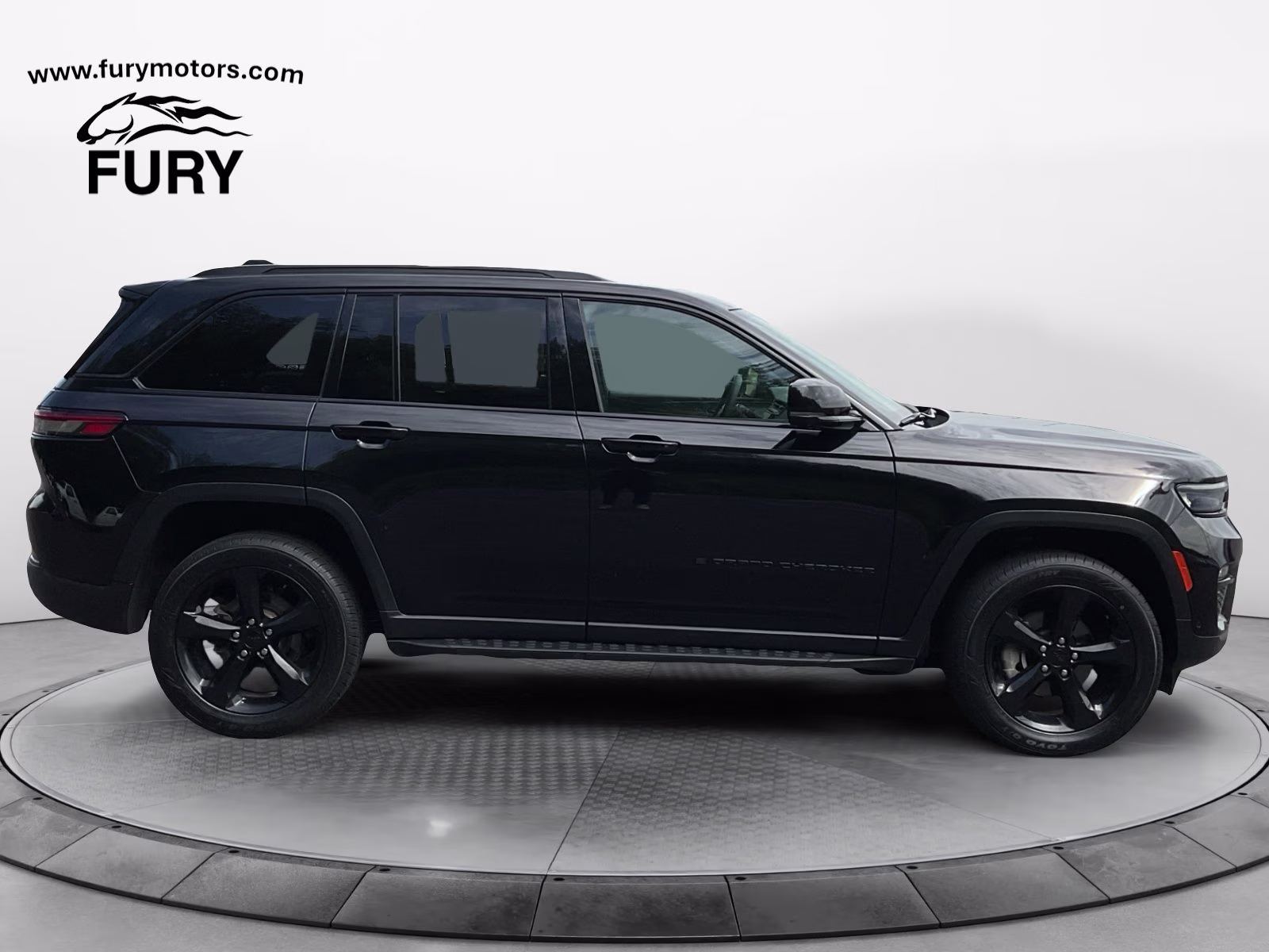 2024 Diamond Black Crystal Pearlcoat Jeep Grand Cherokee Limited 4X4 SUV