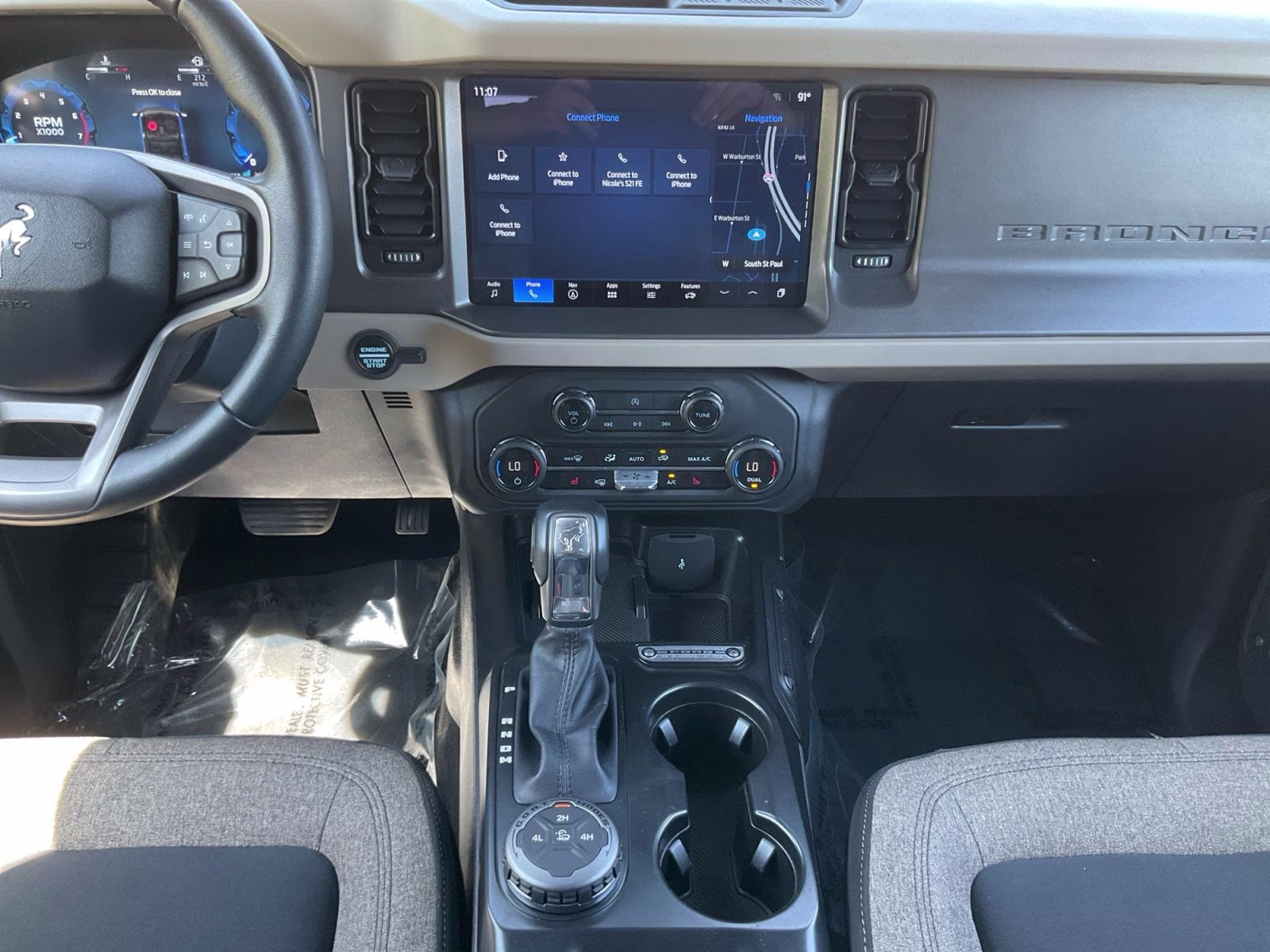 2025 White Ford Bronco Big Bend 4X4 SUV