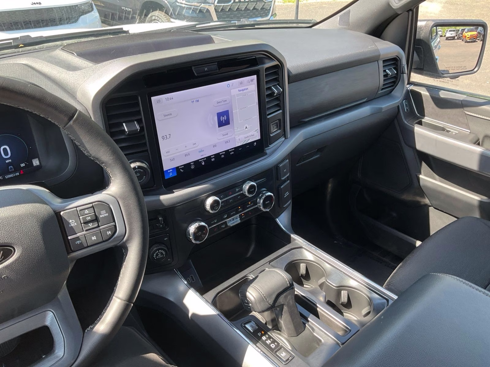 2025 White Ford F-150 XLT 4X4 Truck