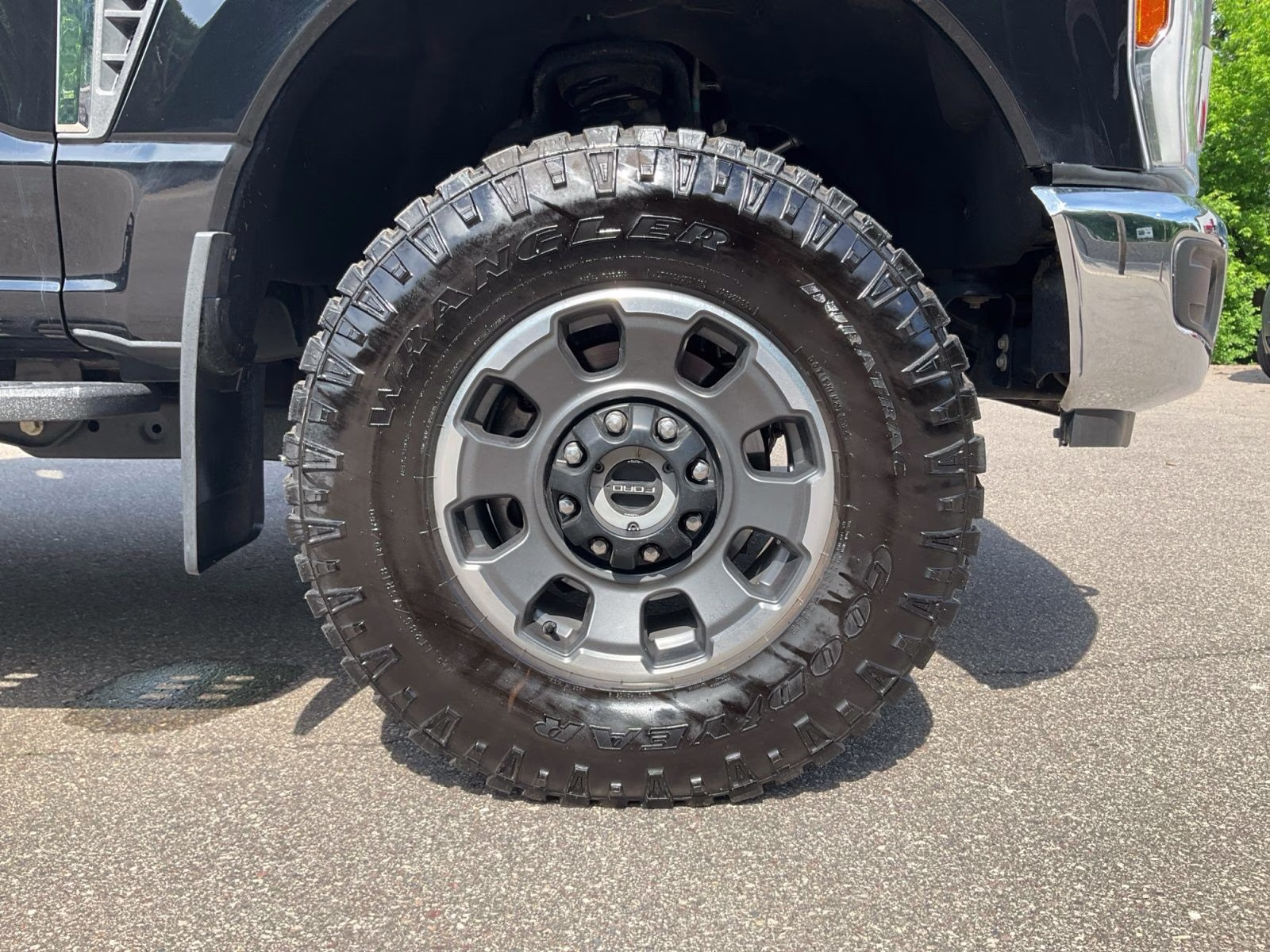 2024 Black Metallic Ford Super Duty F-250 SRW XLT 4X4 Truck
