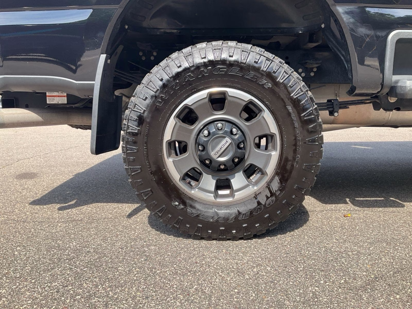 2024 Black Metallic Ford Super Duty F-250 SRW XLT 4X4 Truck