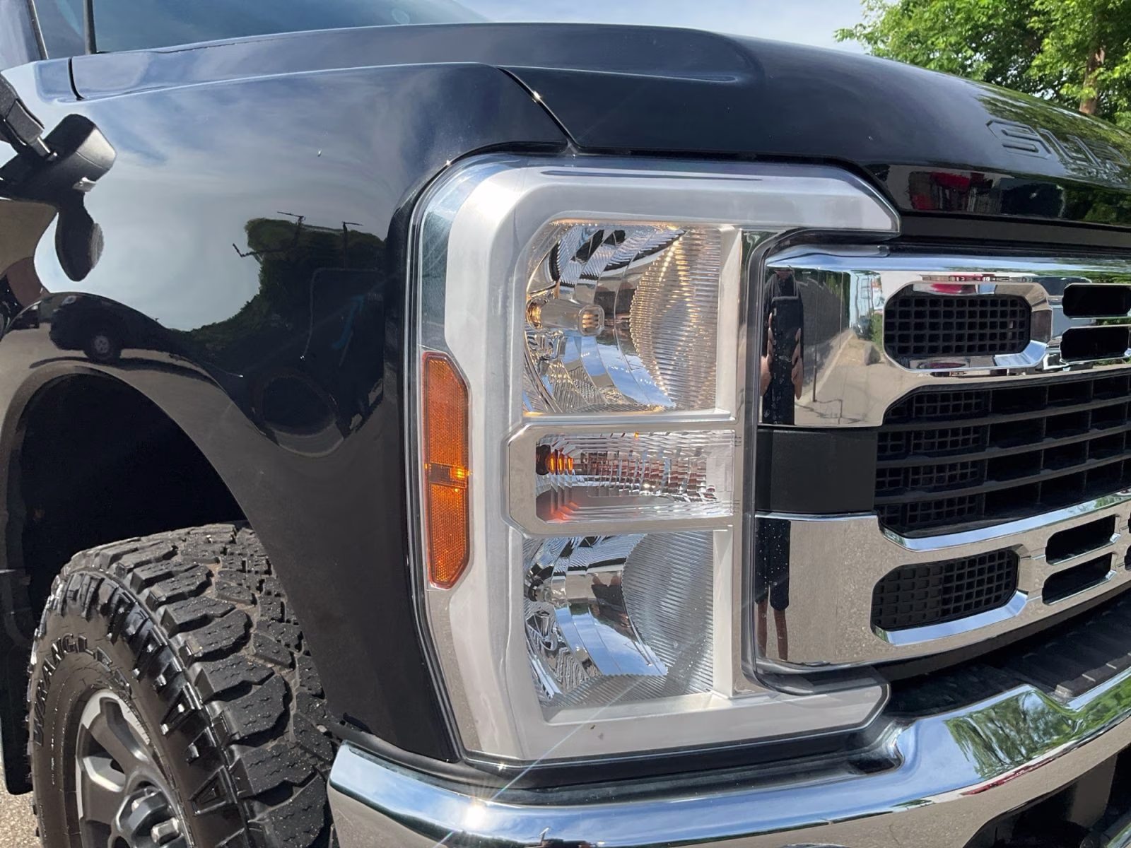 2024 Black Metallic Ford Super Duty F-250 SRW XLT 4X4 Truck