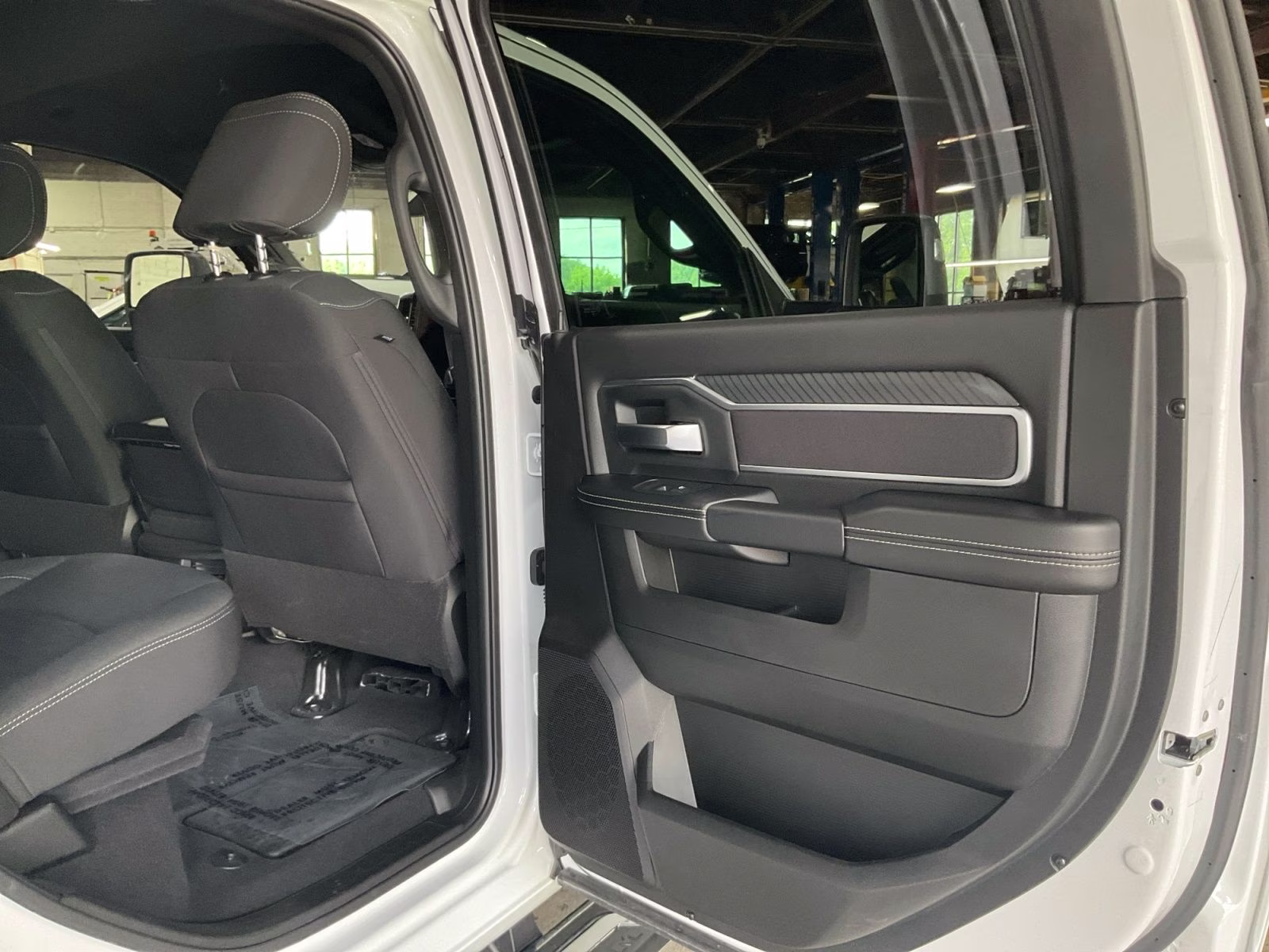 2025 Bright White Clearcoat Ram 2500 Big Horn 4X4 Truck