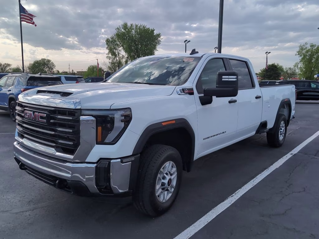2024 White GMC Sierra 2500HD Pro 4X4 Truck