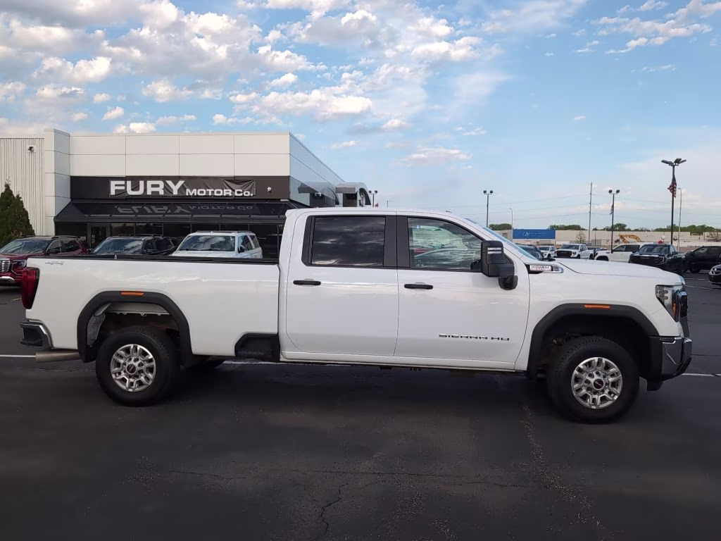 2024 White GMC Sierra 2500HD Pro 4X4 Truck