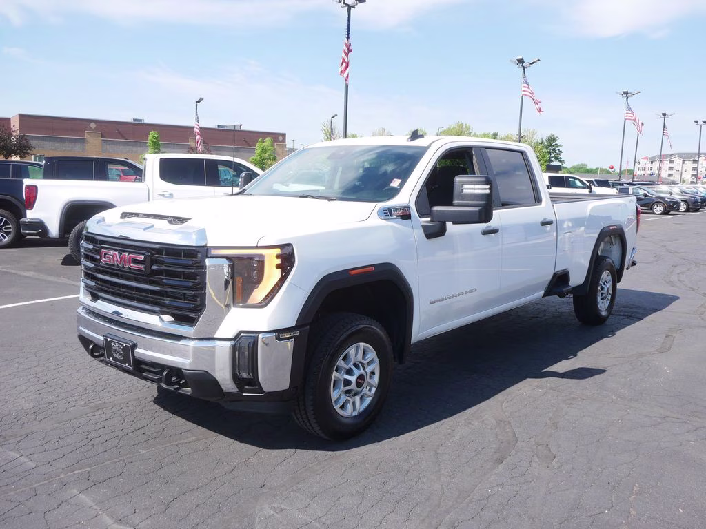2024 White GMC Sierra 2500HD Pro 4X4 Truck