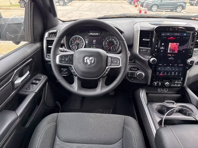 2025 Diamond Black Crystal Pearlcoat Ram 1500 Big Horn/Lone Star 4X4 Truck