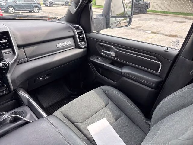 2025 Diamond Black Crystal Pearlcoat Ram 1500 Big Horn/Lone Star 4X4 Truck