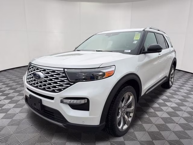 2020 White Metallic Ford Explorer Platinum 4X4 SUV