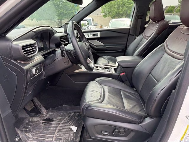 2020 White Metallic Ford Explorer Platinum 4X4 SUV