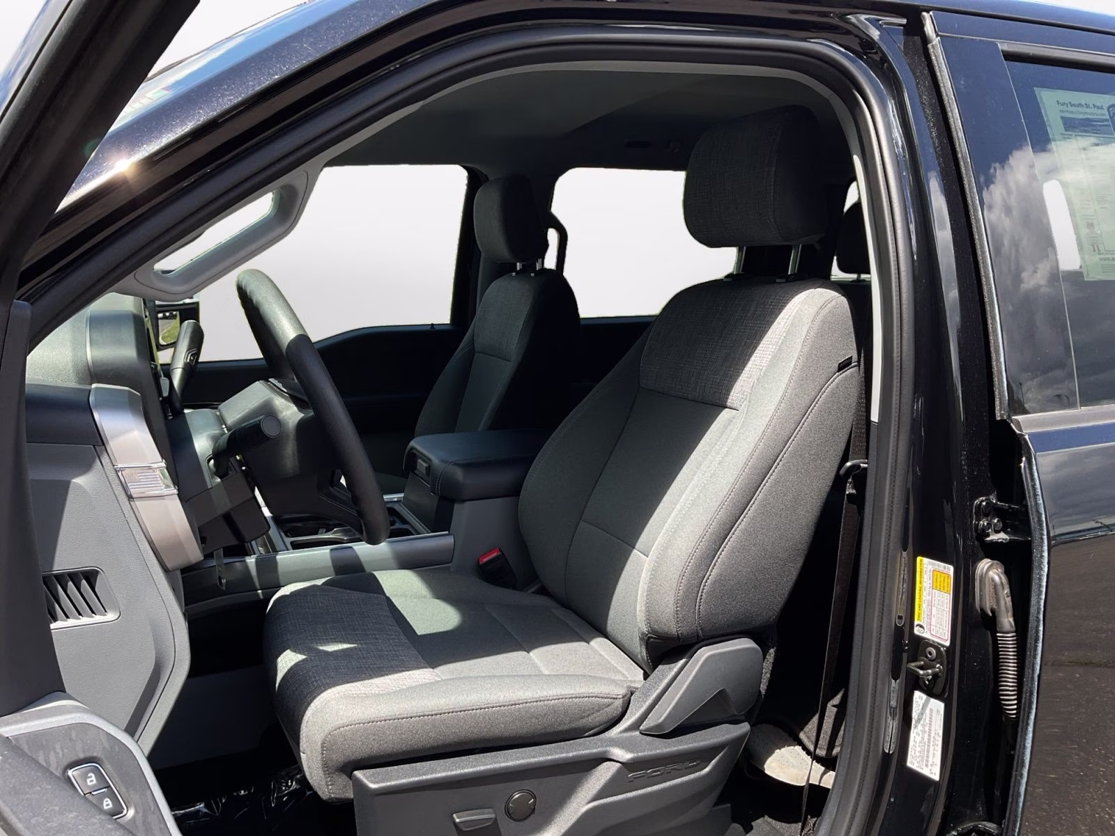 2024 Black Metallic Ford Super Duty F-250 SRW XLT 4X4 Truck