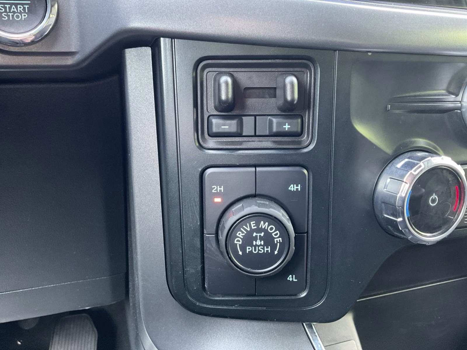 2025 Gray Ford F-150 XLT 4X4 Truck