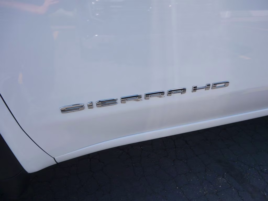 2024 White GMC Sierra 2500HD Pro 4X4 Truck